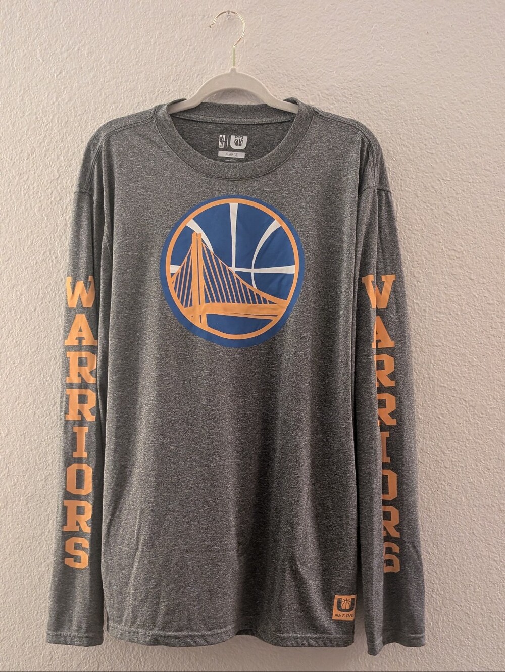 NBA Golden State Warriors Gray Long-Sleeve Graphic Tee